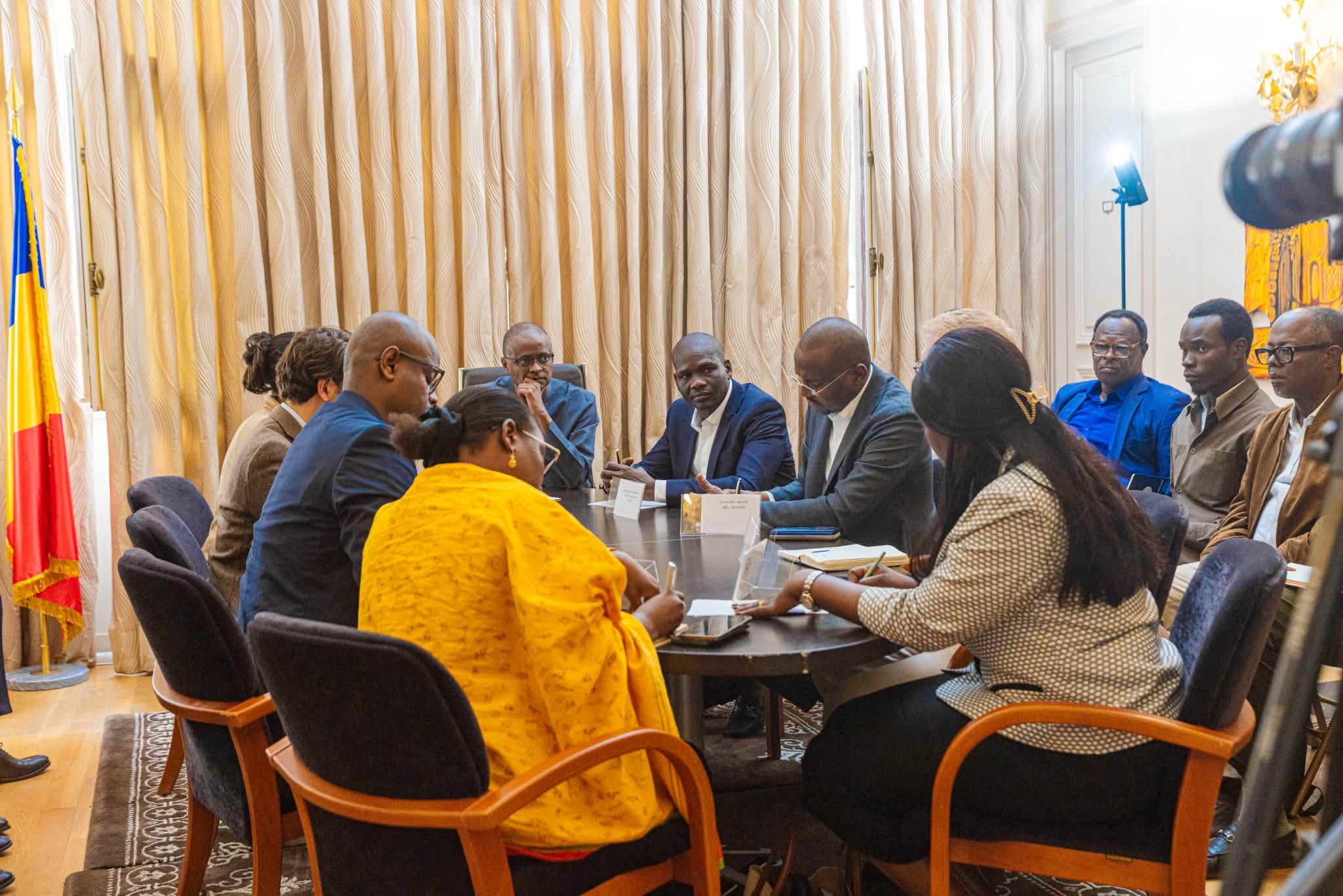Chad, France review preparations ahead of business forum